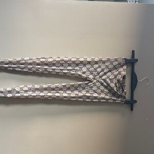 AUTHENTIC Gucci Beige and Black Logo Tights